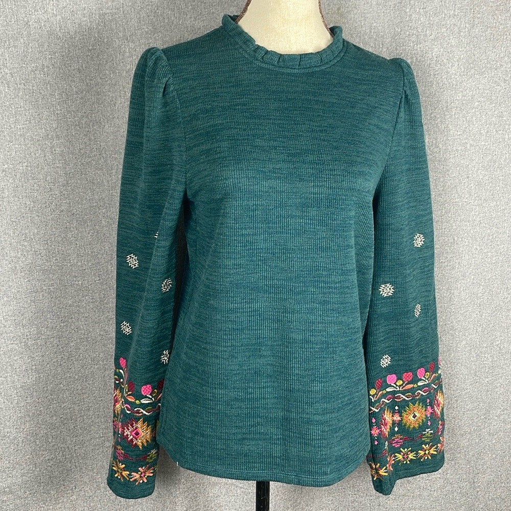 THML Woman’s Small Embroidered Long Sleeve Ruffle Neck Knit Top 604